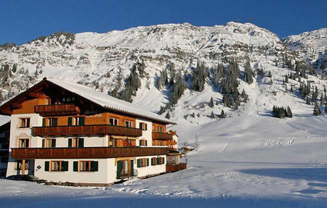 Hotel Alpenland - Das Feine Kleine Lech am Arlberg Exterior foto